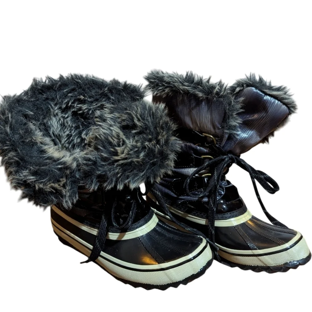 Sporto black Boots Faux Fur Lined Winter Duck Boots Classic Winnie. EUC Sz 6
